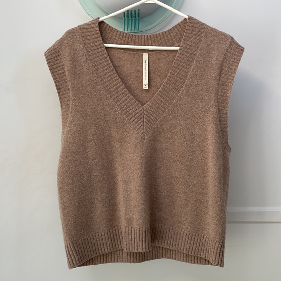 BABATON | Collin Vest - Picture 4 of 8